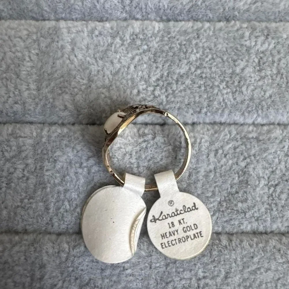 Unbranded Women's White and Gold Jewellery